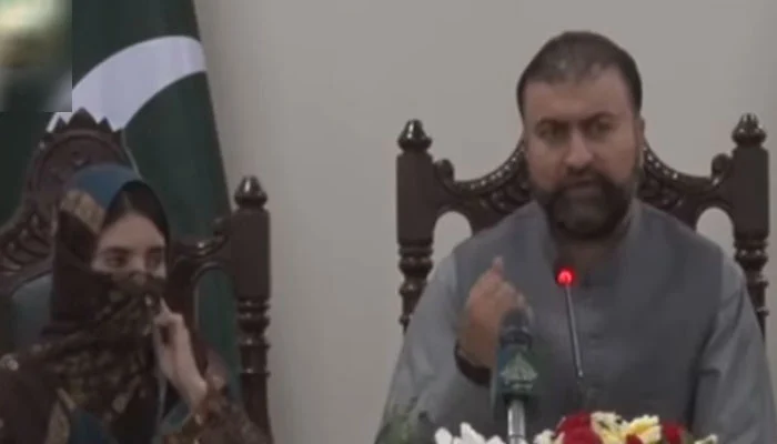 1566010_8724397_16_updates